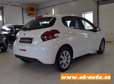 Peugeot - 208