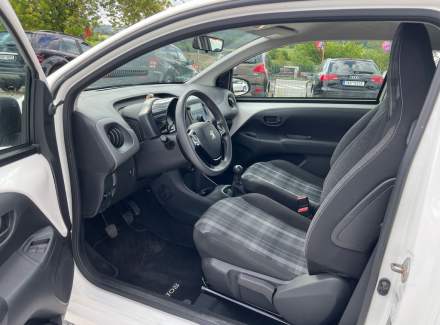Peugeot - 108