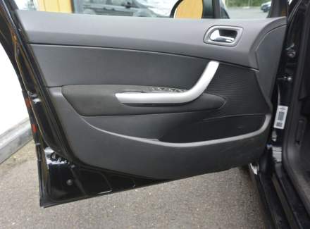 Peugeot - 308
