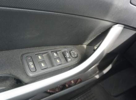 Peugeot - 308