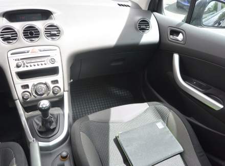 Peugeot - 308