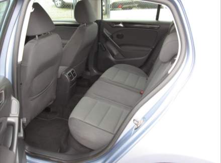Volkswagen - Golf