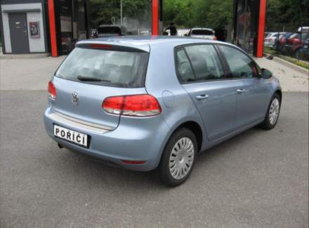 Volkswagen - Golf
