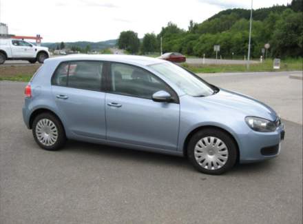 Volkswagen - Golf
