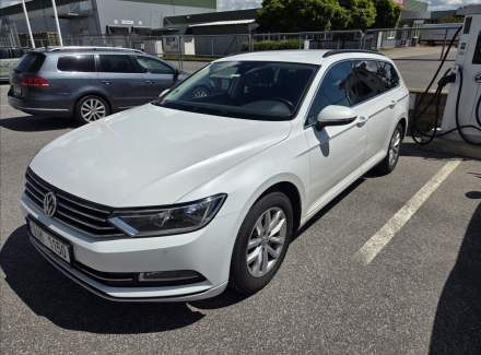 Volkswagen - Passat