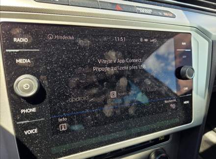Volkswagen - Passat