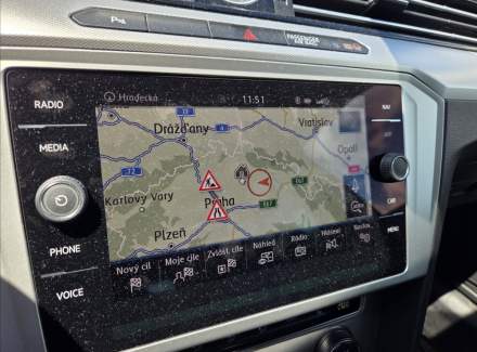 Volkswagen - Passat