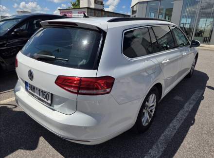 Volkswagen - Passat