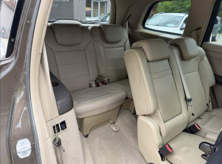 Mercedes-Benz - GL