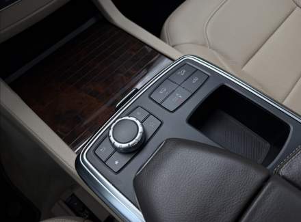 Mercedes-Benz - GL