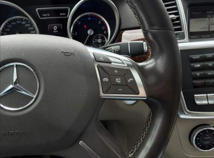 Mercedes-Benz - GL