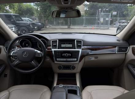 Mercedes-Benz - GL