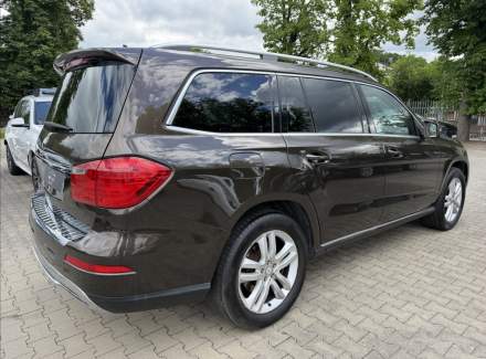 Mercedes-Benz - GL