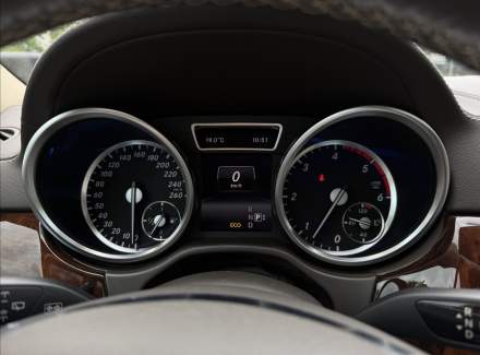 Mercedes-Benz - GL
