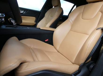 Volvo - V60