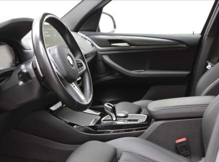 BMW - X3
