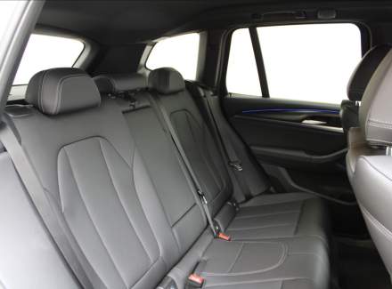 BMW - X3