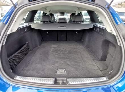 Mercedes-Benz - C-class