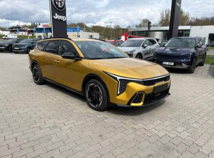 Kia - K4