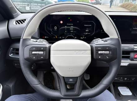 Kia - K4