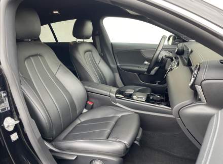 Mercedes-Benz - CLA
