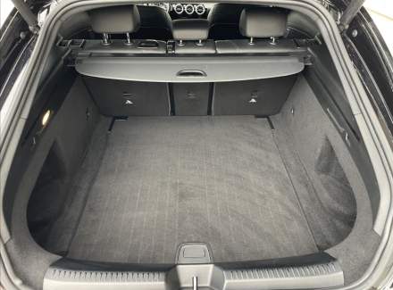 Mercedes-Benz - CLA