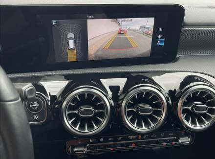 Mercedes-Benz - CLA