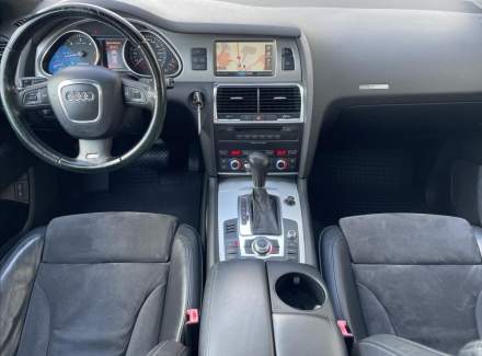 Audi - Q7