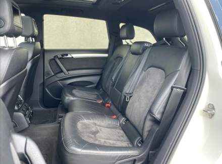 Audi - Q7