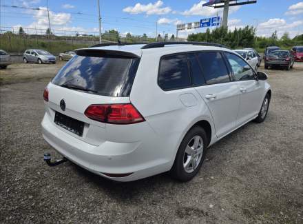 Volkswagen - Golf