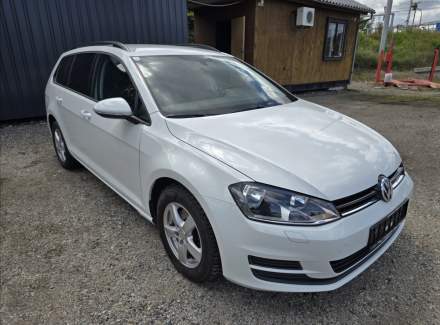 Volkswagen - Golf