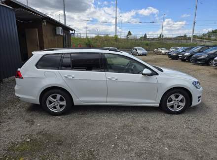 Volkswagen - Golf