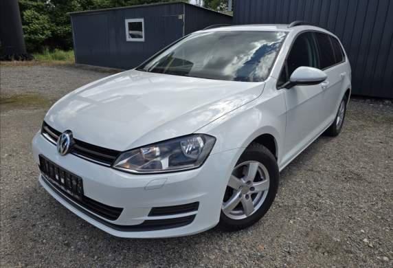 Volkswagen - Golf