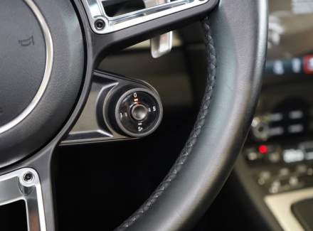 Porsche - Cayman