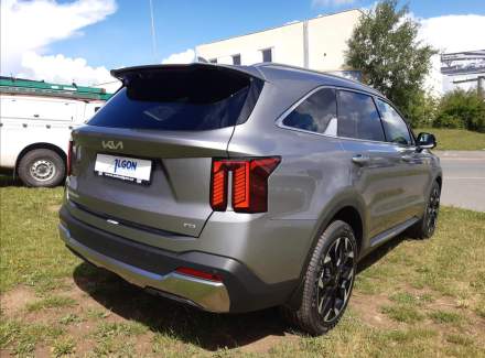 Kia - Sorento