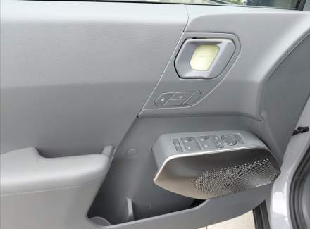 Kia - EV2