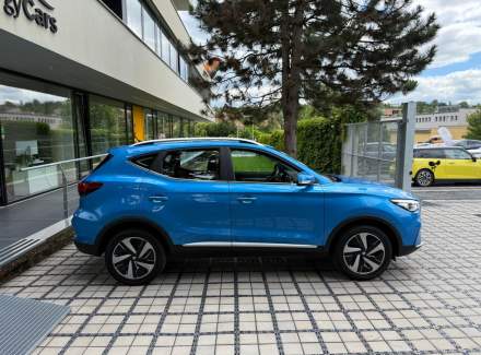 MG - ZS