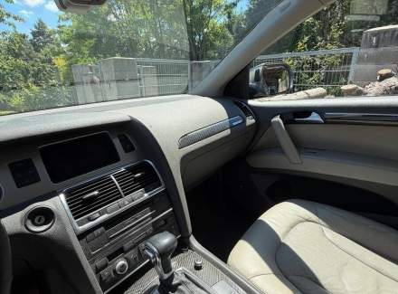 Audi - Q7