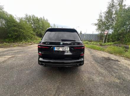 BMW - X7
