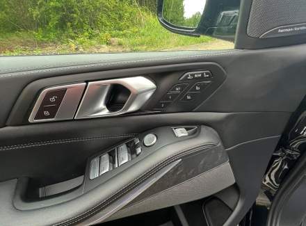 BMW - X7