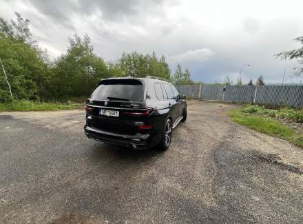 BMW - X7