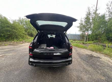 BMW - X7