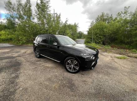 BMW - X7