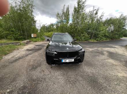 BMW - X7