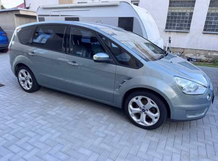 Ford - S-MAX