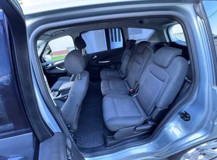 Ford - S-MAX