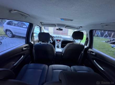 Ford - S-MAX
