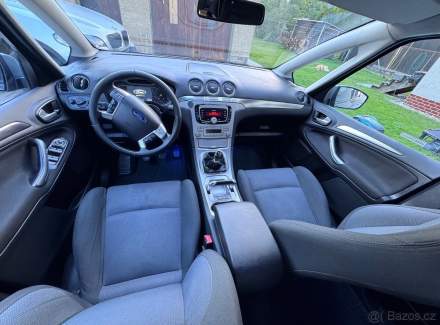 Ford - S-MAX