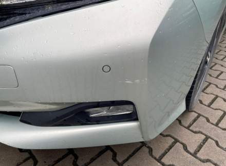 Nissan - Leaf