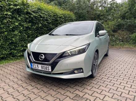 Nissan - Leaf